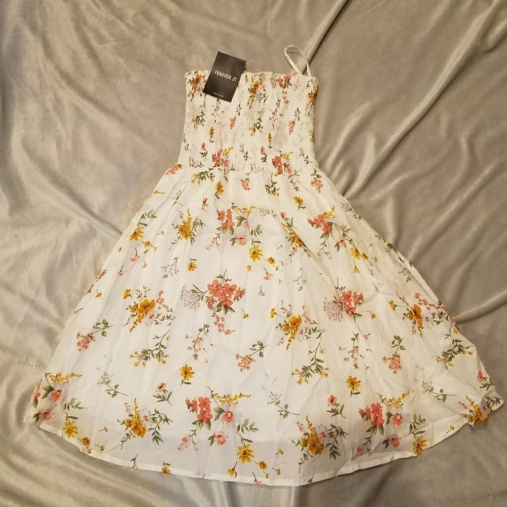 SLEEVELESS FLORAL DRESS FOREVER 21